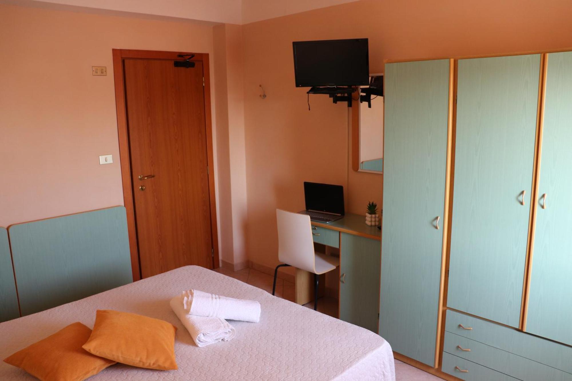 Hotel Barca D'Oro Bellaria-Igea Marina Buitenkant foto