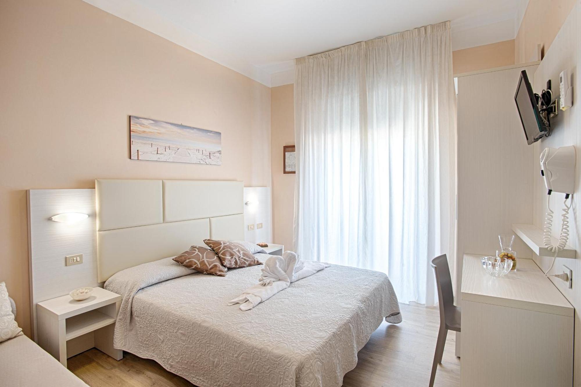Hotel Barca D'Oro Bellaria-Igea Marina Buitenkant foto