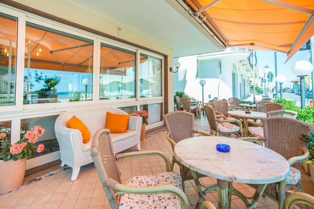 Hotel Barca D'Oro Bellaria-Igea Marina Buitenkant foto