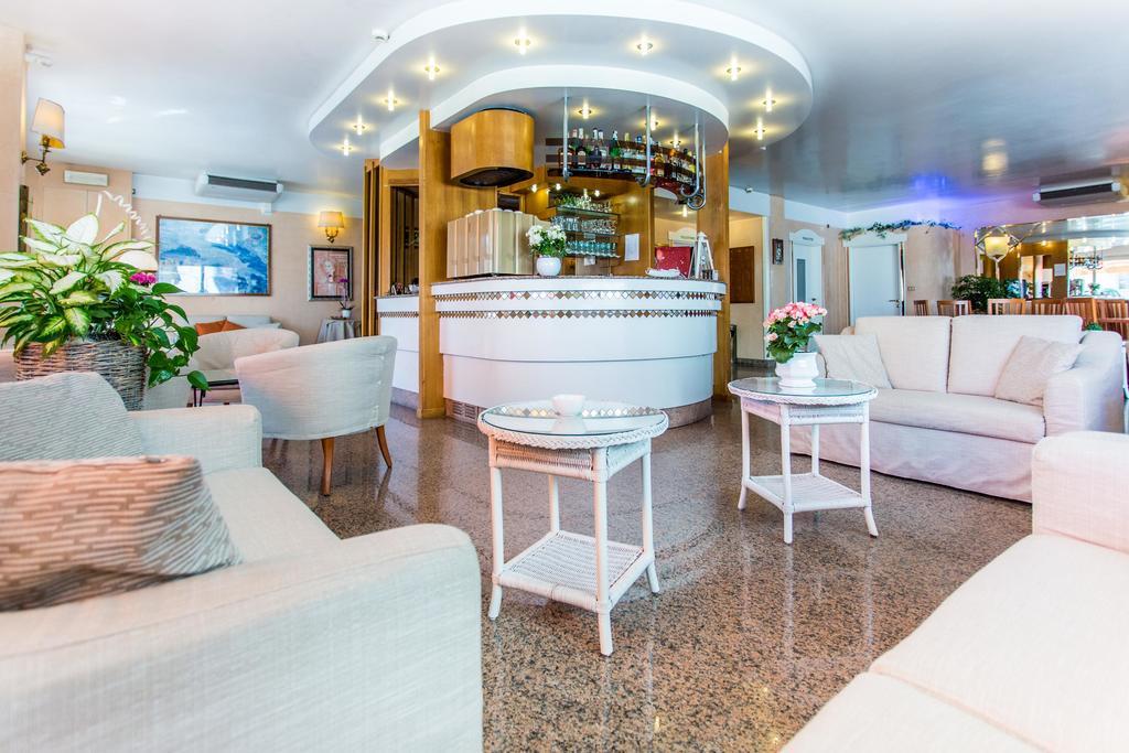 Hotel Barca D'Oro Bellaria-Igea Marina Buitenkant foto