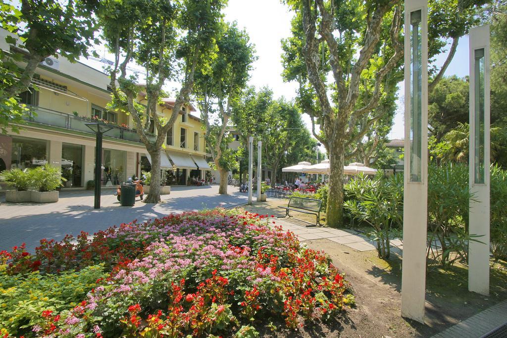 Hotel Barca D'Oro Bellaria-Igea Marina Buitenkant foto
