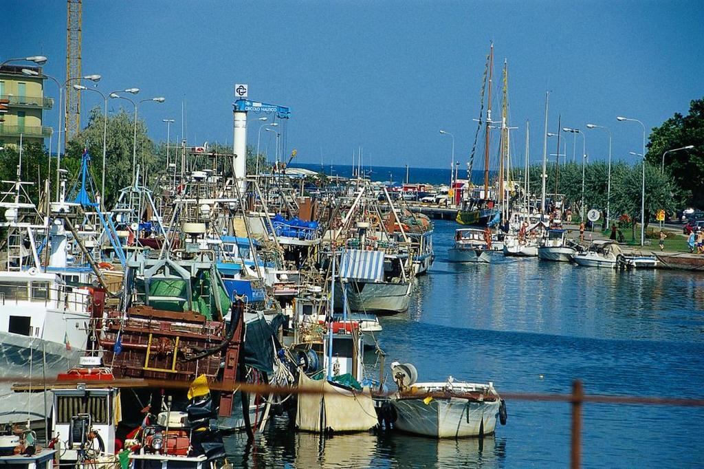Hotel Barca D'Oro Bellaria-Igea Marina Buitenkant foto