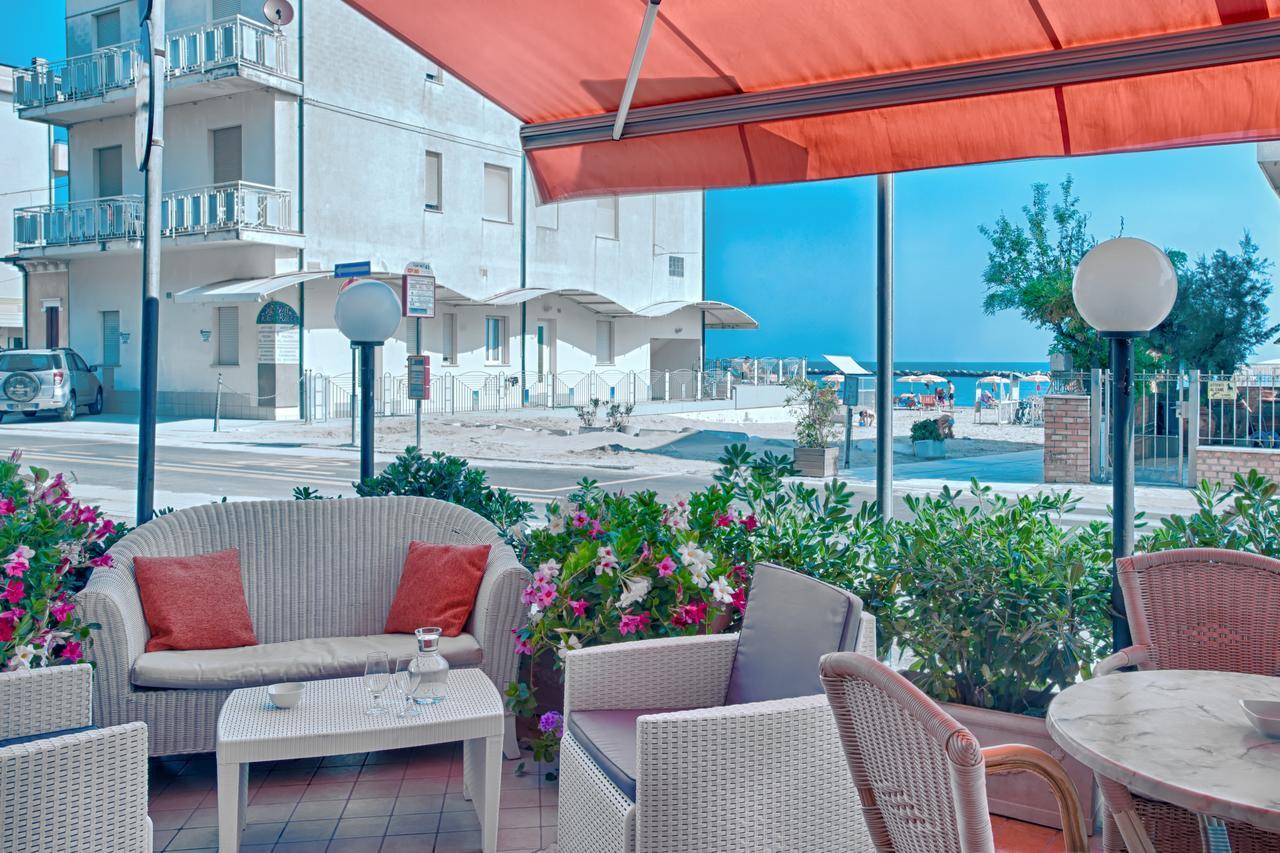 Hotel Barca D'Oro Bellaria-Igea Marina Buitenkant foto